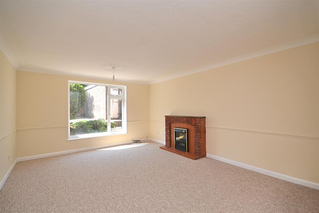 Property photo 3 of 14 47E.Png