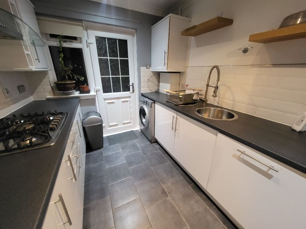 Additional image 7 of 3 bed semi-detached house to rentGarnie Lane, Erskine, Renfrewshire PA8