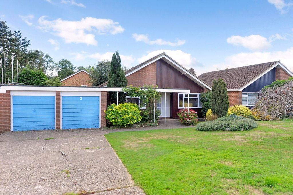 Property photo 1 of 13 Photo 14