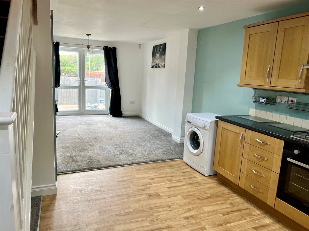 Property photo 2 of 15 Picture No. 04