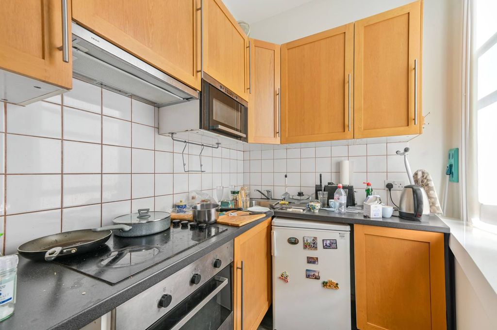 Property photo 1 of 4