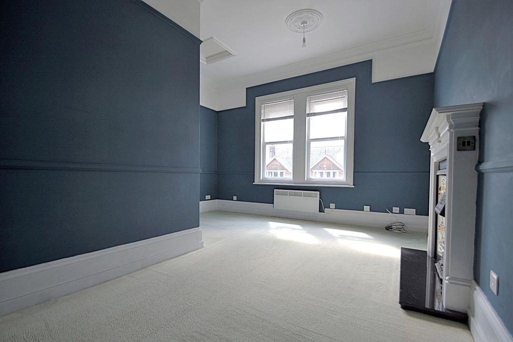 Property photo 3 of 9 Living Room