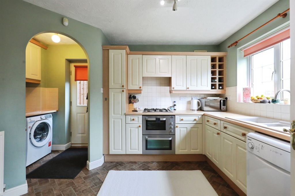 Property photo 2 of 16