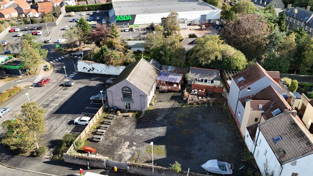 Property photo 1 of 21