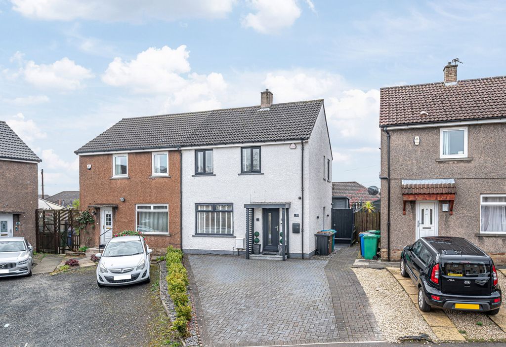 Property photo 1 of 28