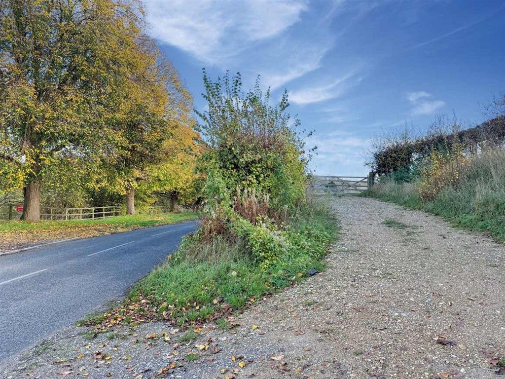 Property photo 2 of 3