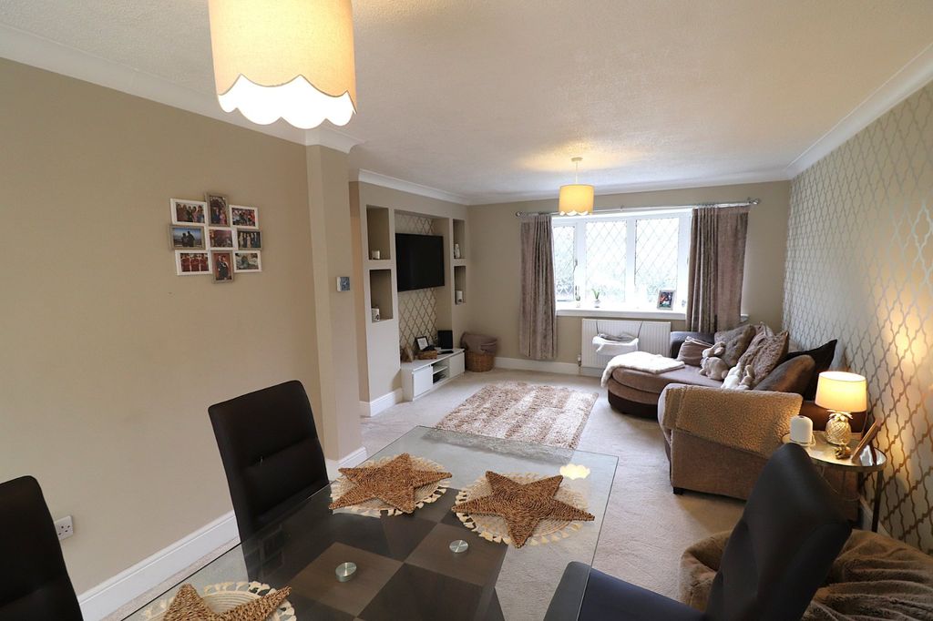 Property photo 3 of 18 Picture No. 11