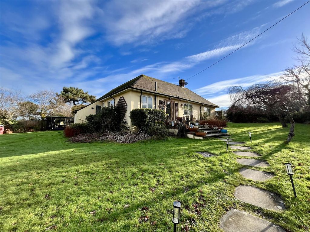 Property photo 1 of 30