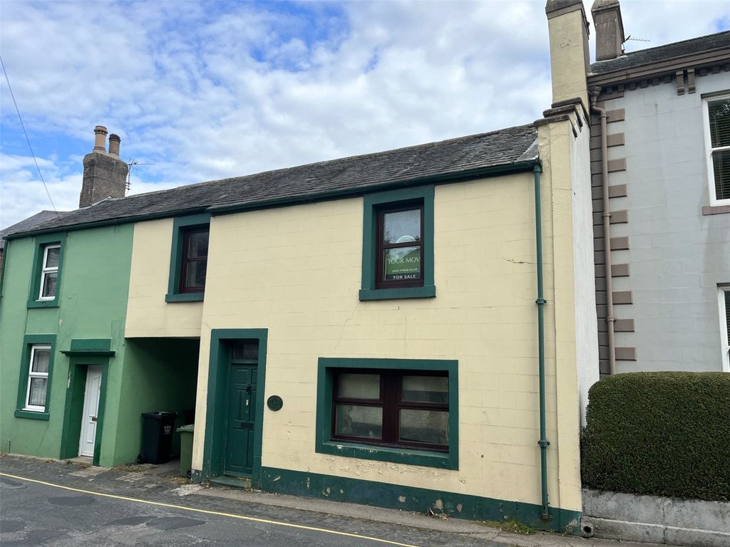 Property photo 1 of 10 Outside