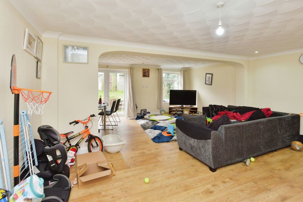 Property photo 3 of 15 Photography