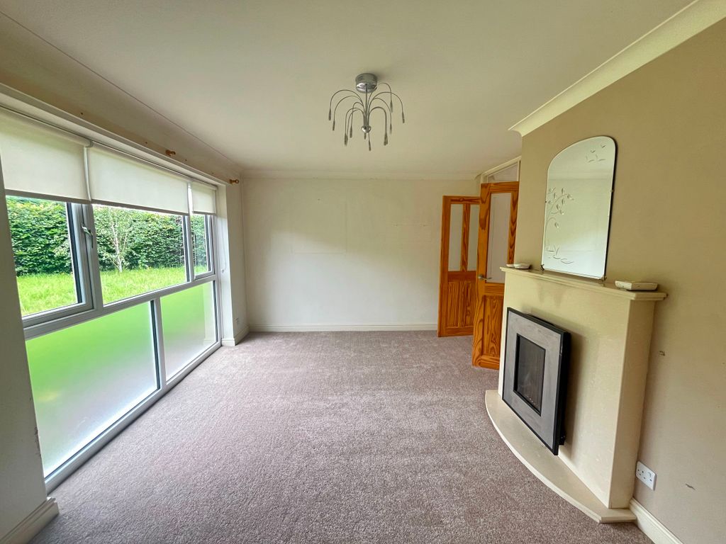 Property photo 2 of 28