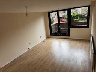 Property photo 2 of 6 Lounge