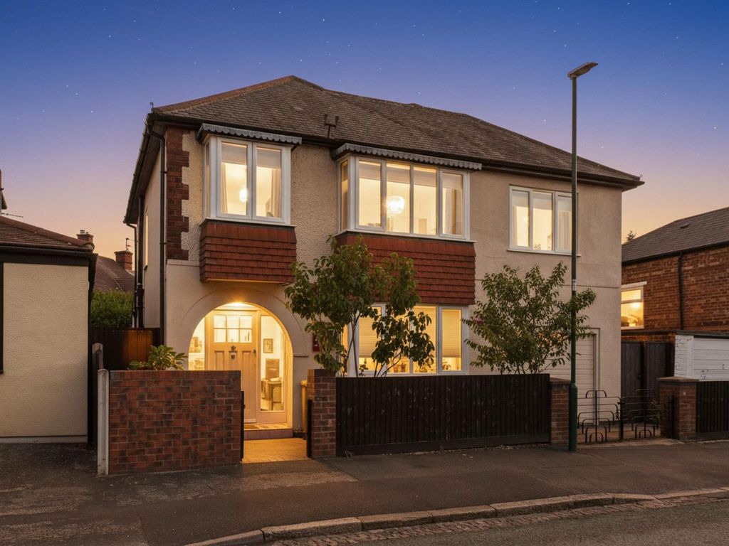 Property photo 1 of 25 Front