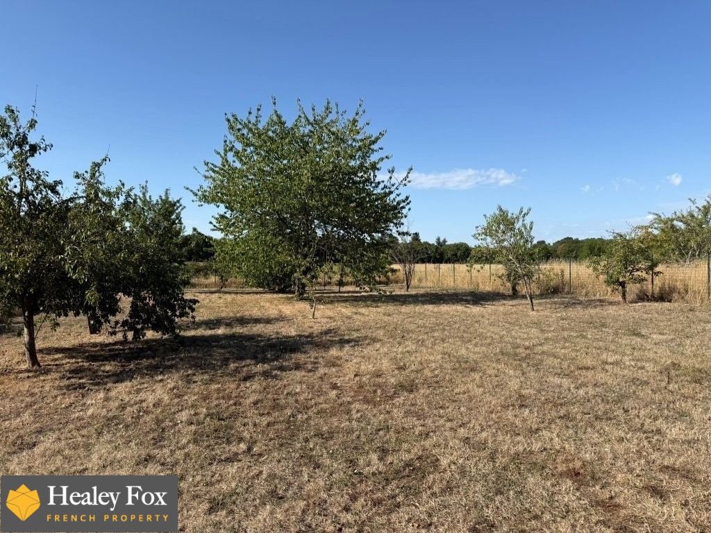 Property photo 3 of 16 2_Grange__Rnover_En_Charente_1_6Aaa7c9848Ed0