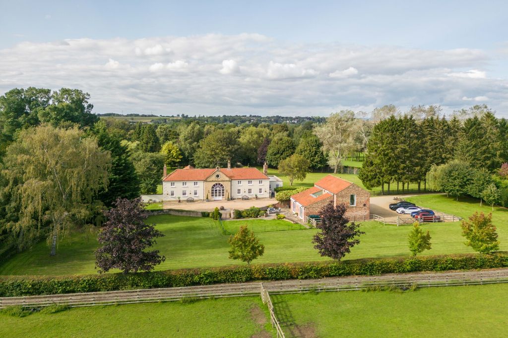 Property photo 1 of 37 Aerial View