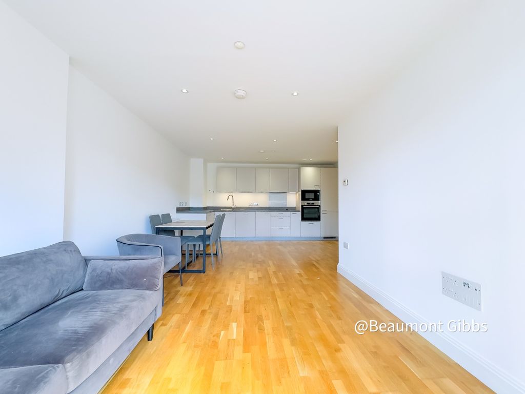 Property photo 3 of 14 824925