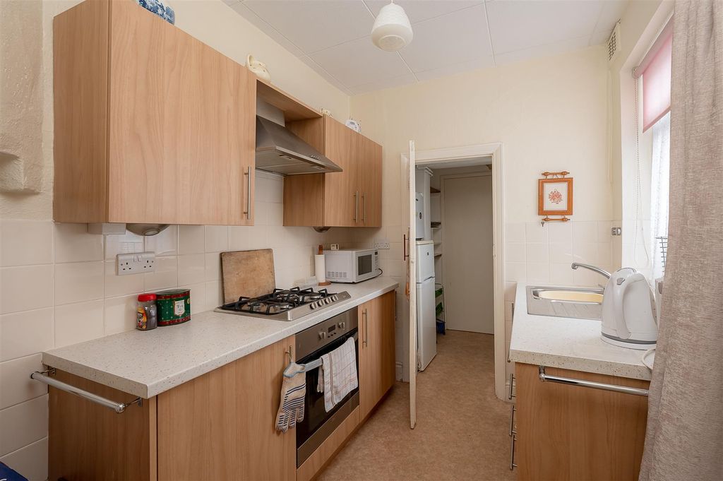 Property photo 3 of 13 Kitchen