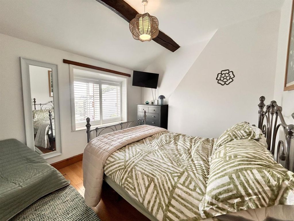 Property photo 3 of 12 1.Jpg