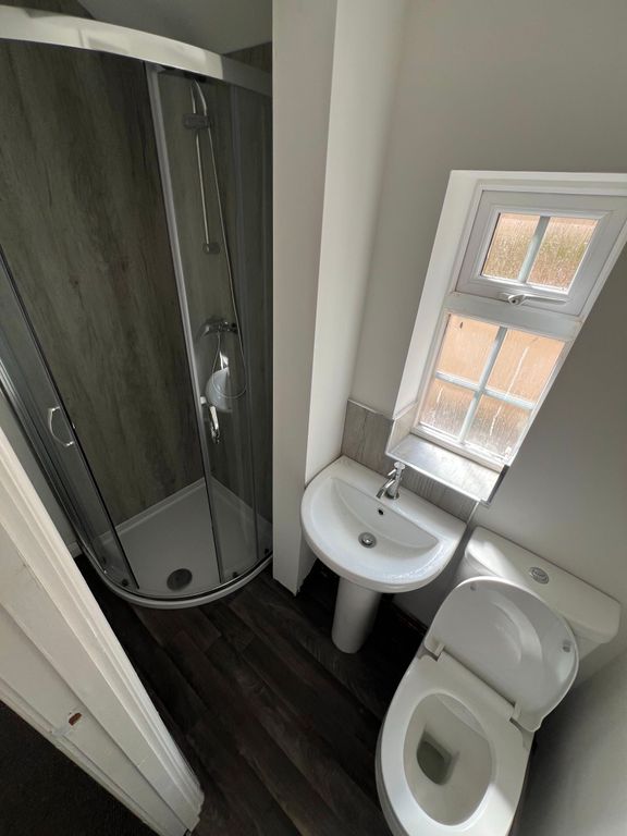 Property photo 3 of 3