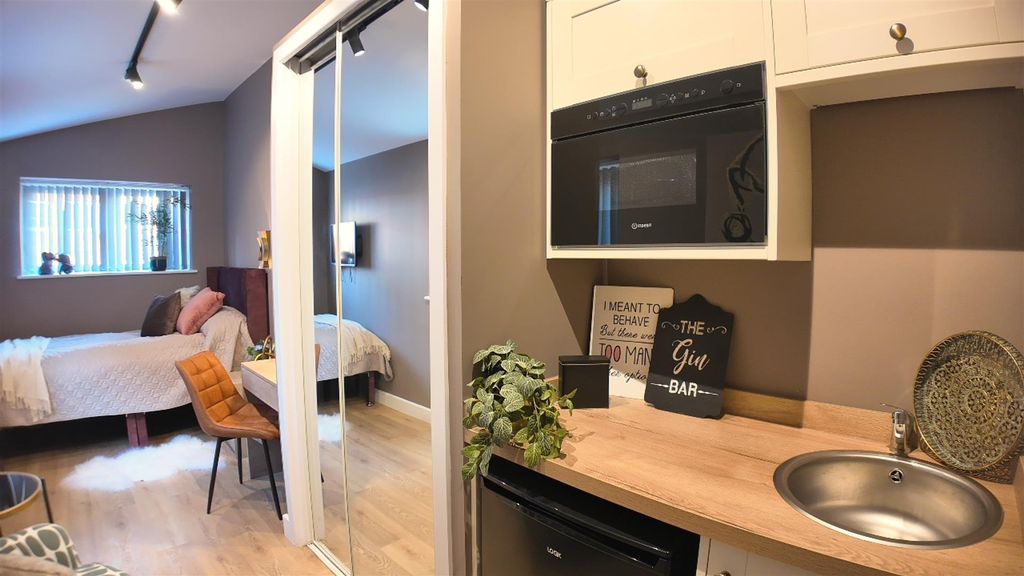 Property photo 2 of 16 Bd2.5.Jpg