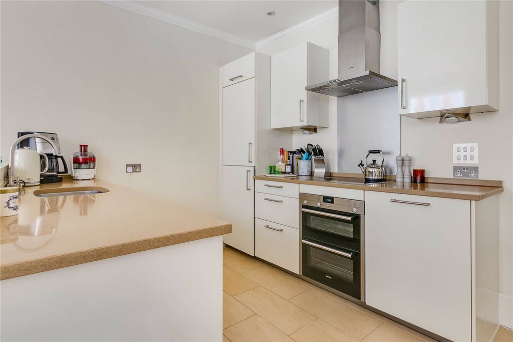 Property photo 3 of 5