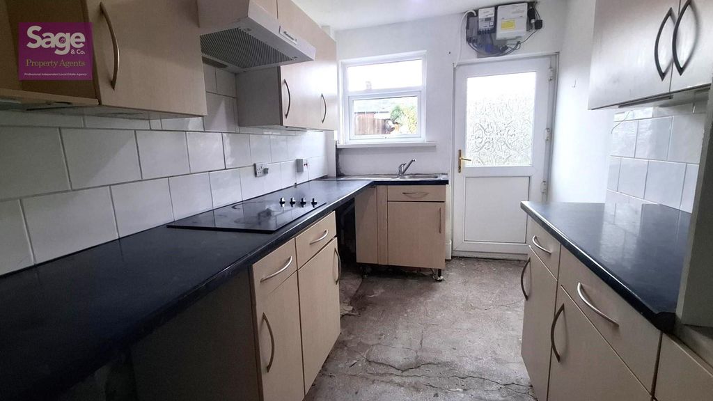 Property photo 3 of 20