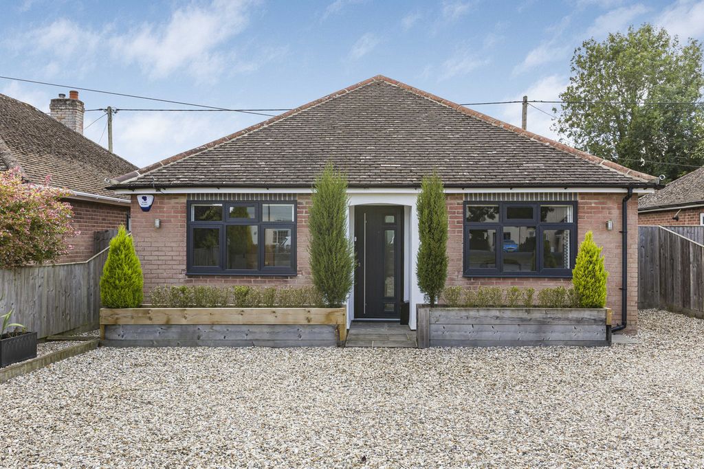 Property photo 1 of 39