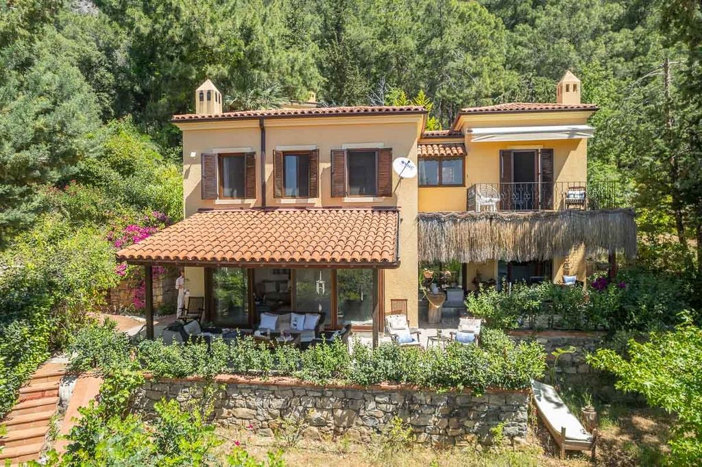 Property photo 1 of 24 Detached 2-Bedroom Property For Sale In Fethiye - Main View Of The Villa
