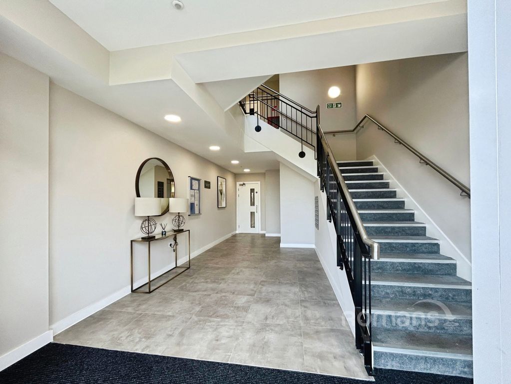 Property photo 2 of 16 Pbox-Img.Jpg