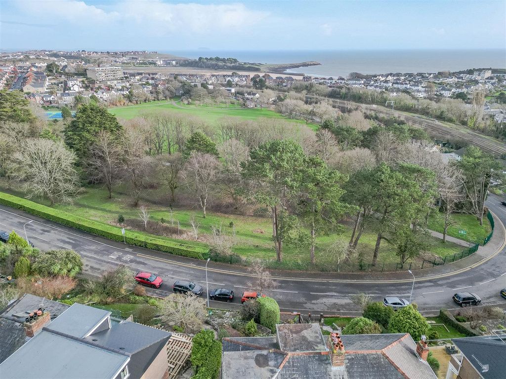 Property photo 2 of 32 Front