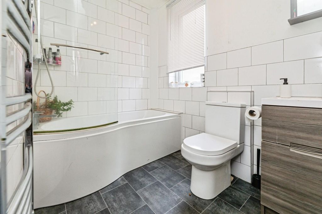 Property photo 3 of 18 2A8A6510.Jpg