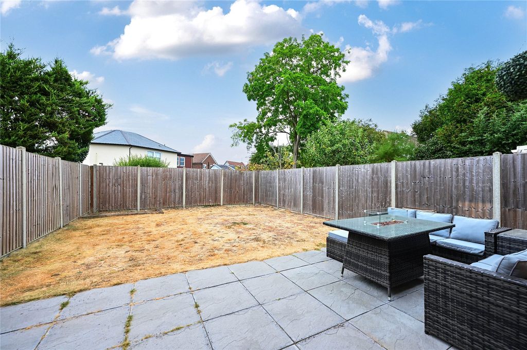 Property photo 3 of 11 Picture No. 02