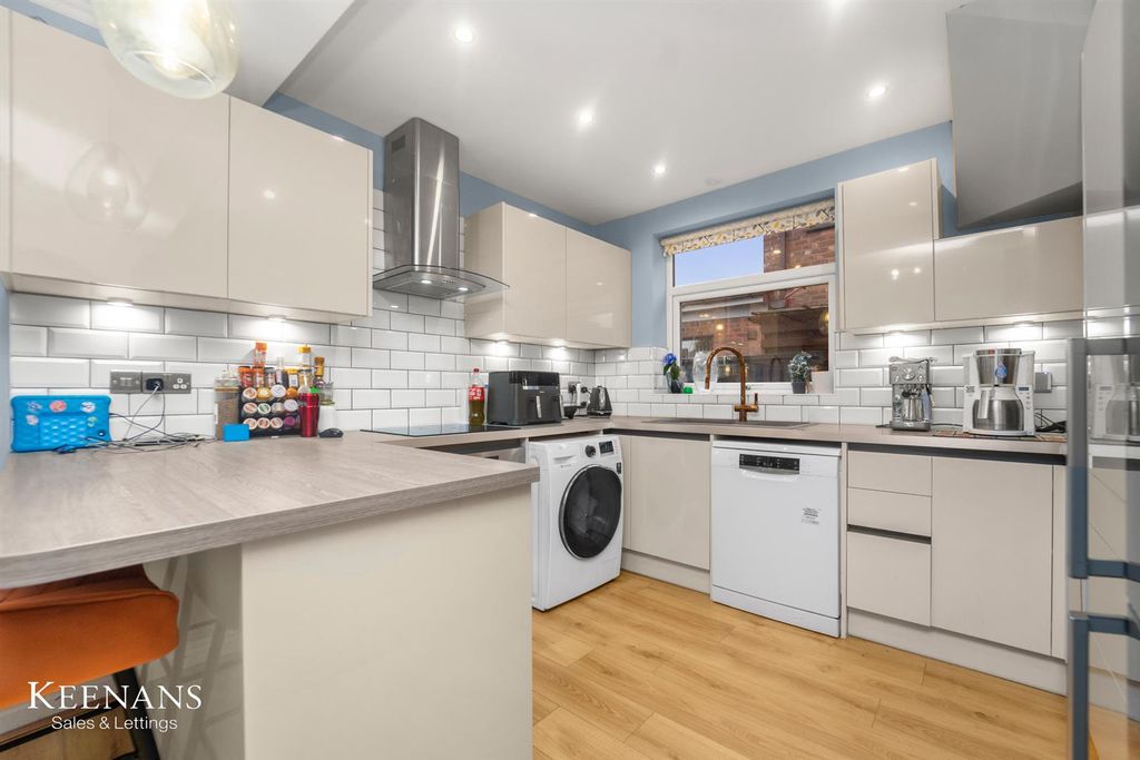 Property photo 3 of 24 3.Jpg