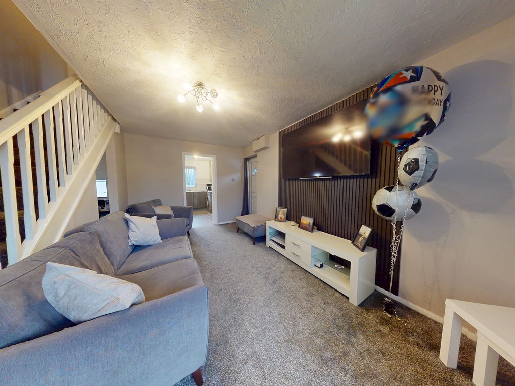 Property photo 3 of 18