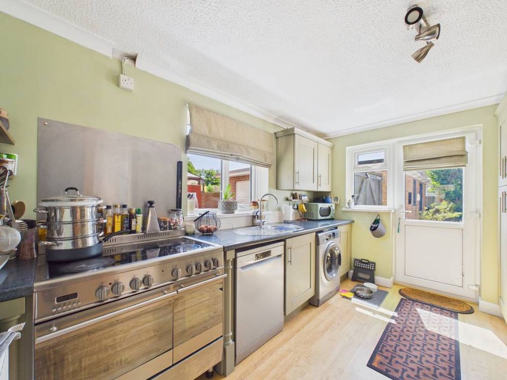 Property photo 3 of 36