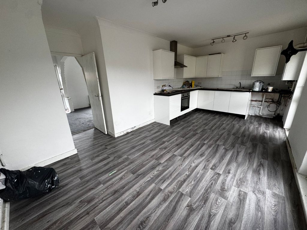 Property photo 2 of 7 Picture No. 03