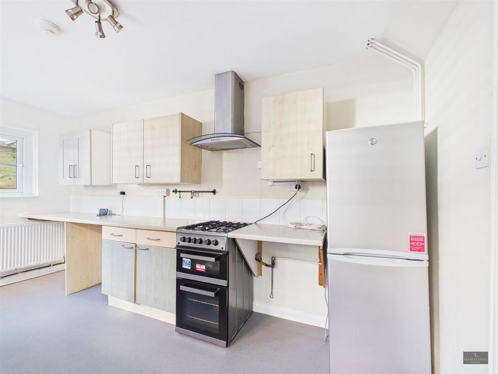 Additional image 10 of 4 bed terraced house to rentBartholomew Street West, Exeter EX4