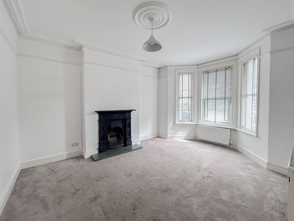 Property photo 2 of 20 19-4332F2c5-5Ad0-46F2-86B9-303E1821A306.Jpg