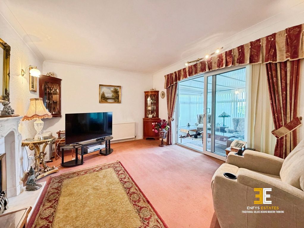 Property photo 2 of 29