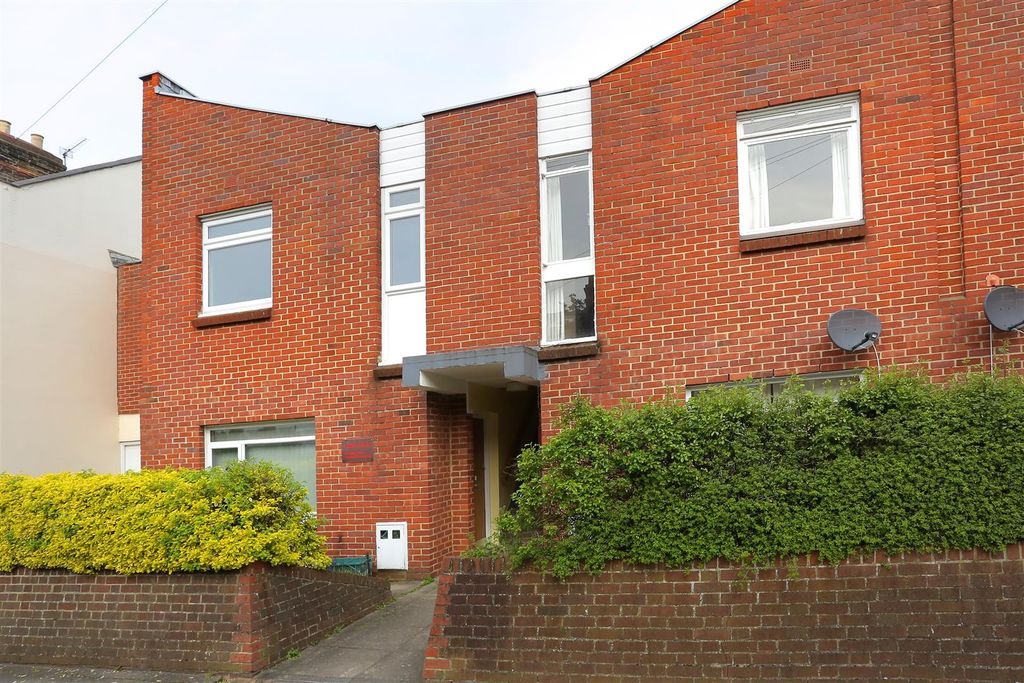 Property photo 1 of 5 External.Jpg