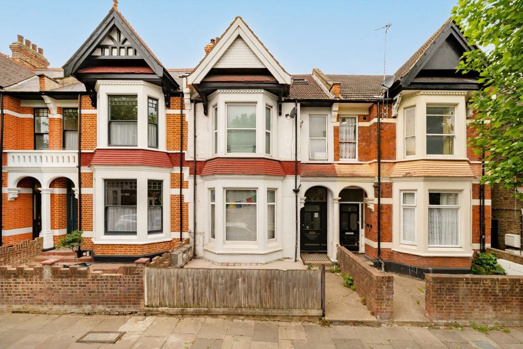 Property photo 1 of 7