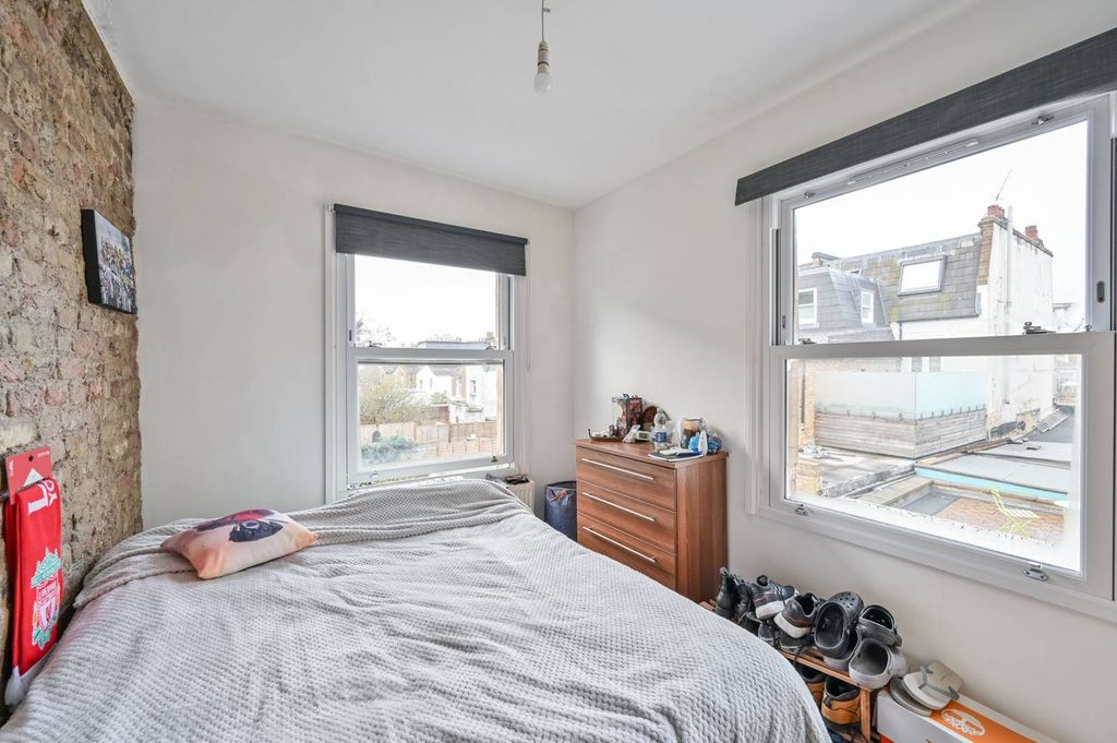 Property photo 2 of 7