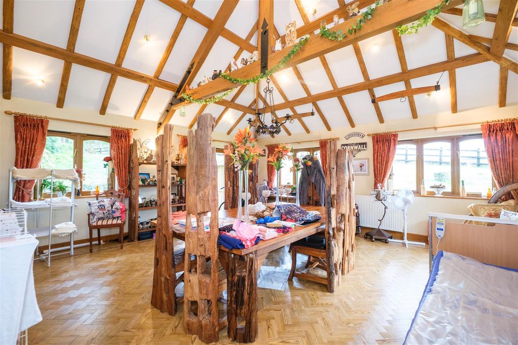 Property photo 2 of 28 Parry Trelawney Menheniot-2.Jpg