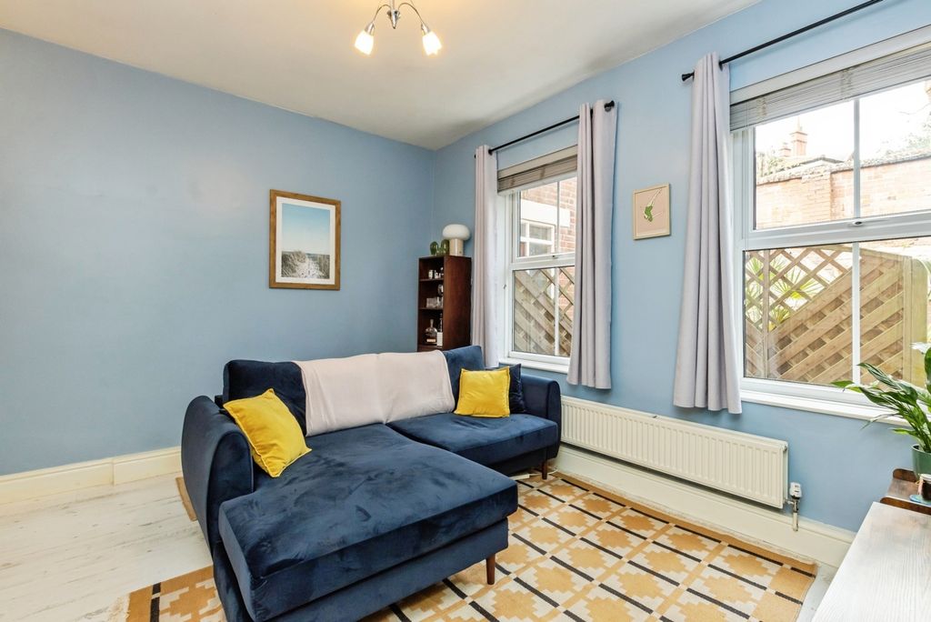 Property photo 2 of 17 Photo