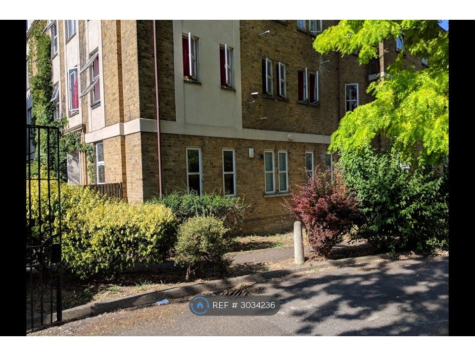Property photo 1 of 8 External View