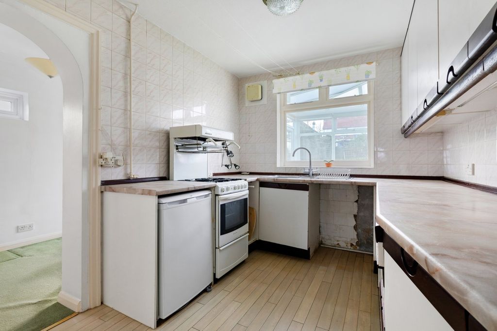 Property photo 3 of 22