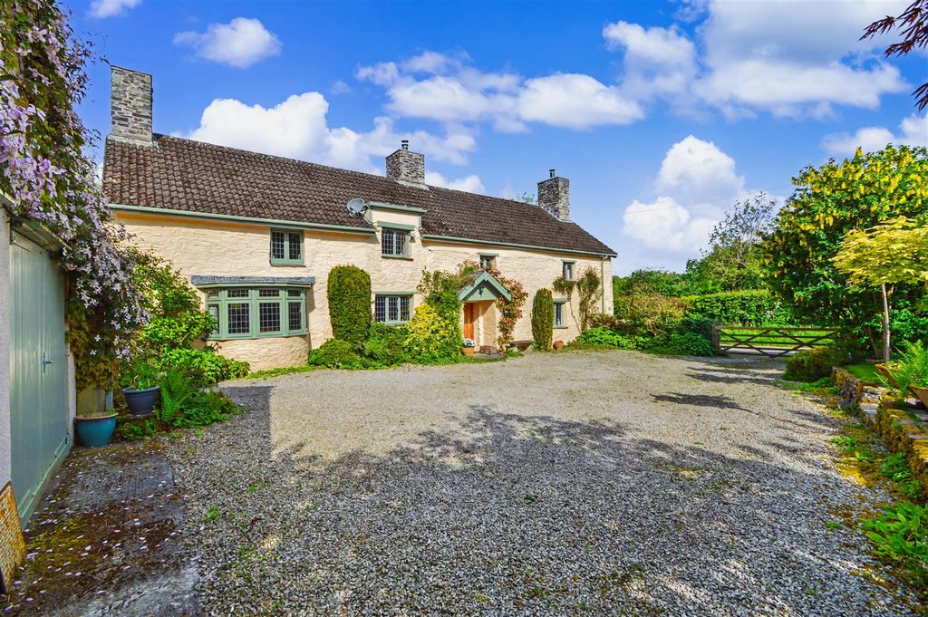 Property photo 1 of 27 Yew Tree Cottage