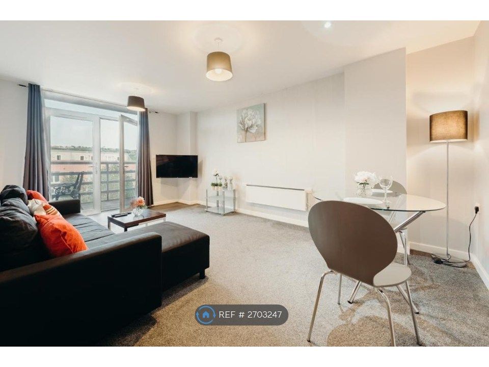 Property photo 3 of 11