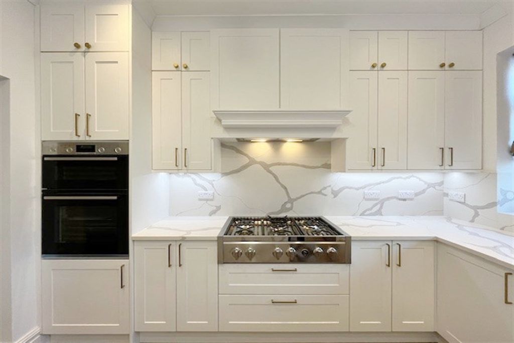 Property photo 2 of 23 Kitchen