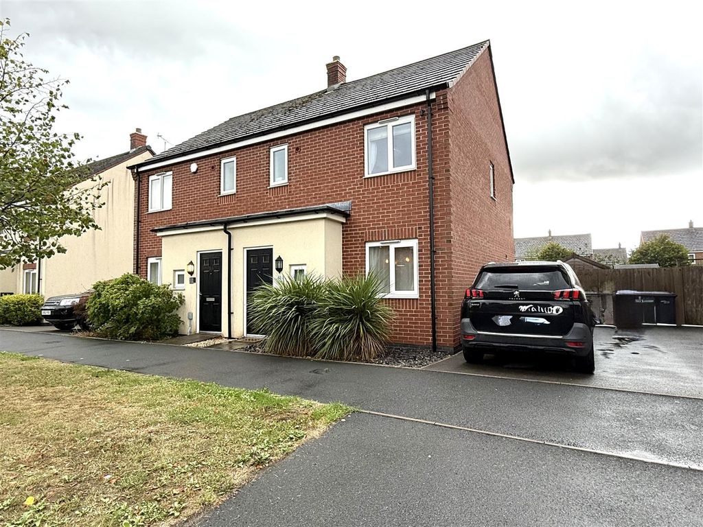 Property photo 1 of 21 63 Priory.Jpeg